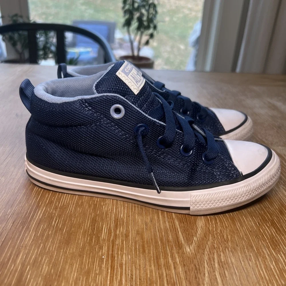 Converse Chuck Taylor All Star Youth Boy's Slip on Shoes Size 2‎ Navy Blue-Black